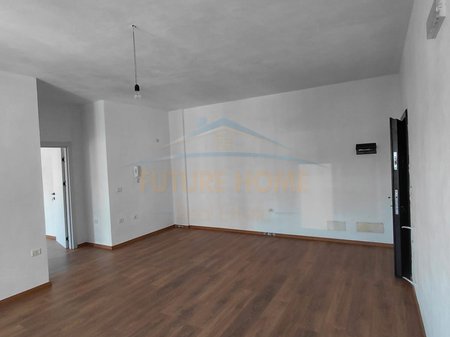 Shitet, Apartament 2+1+2 Ballkone, Golem, Durres