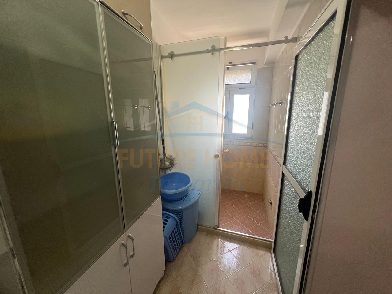 Shitet, Apartament 2+1, Ali Demi, Tiranë.