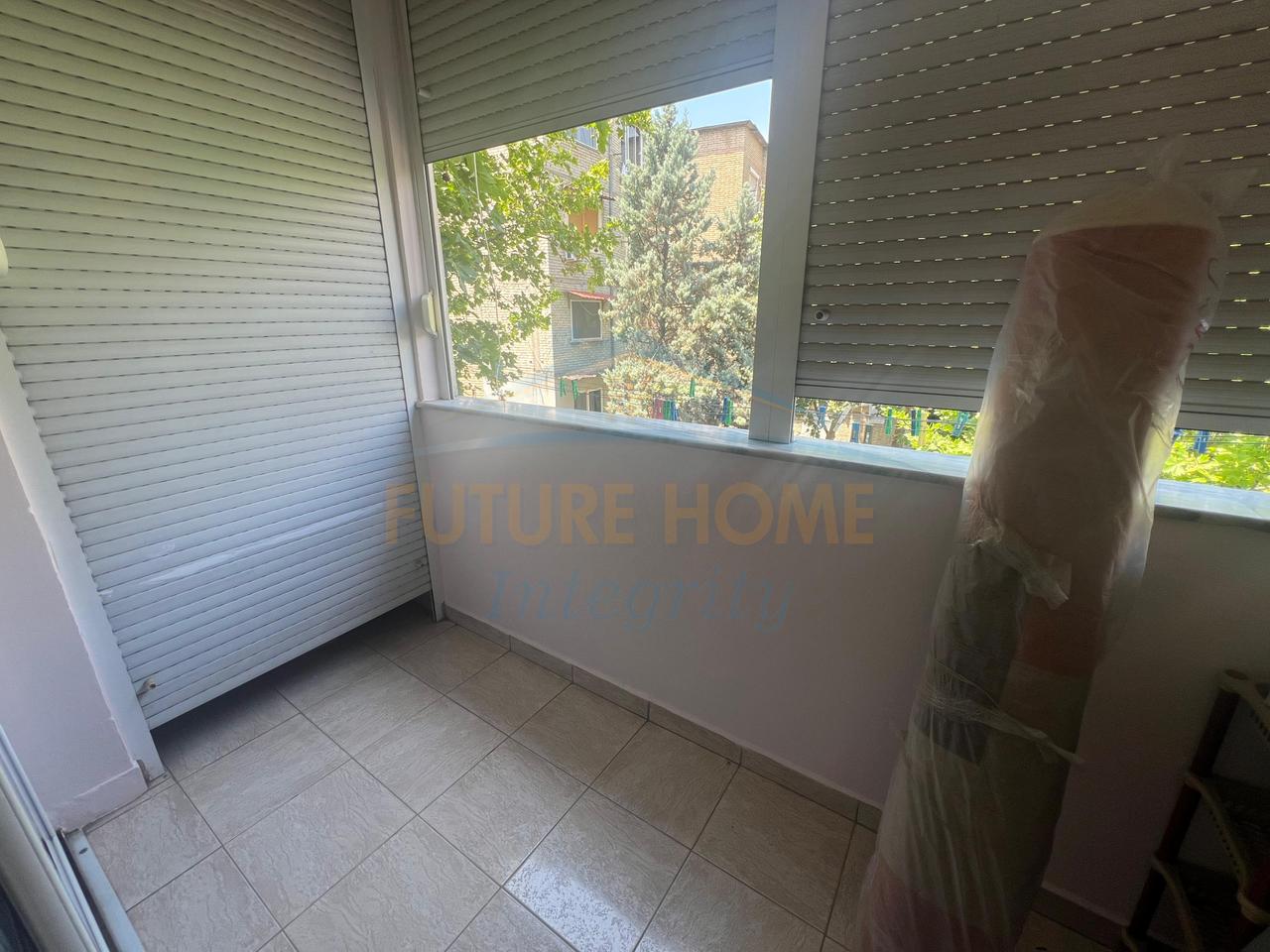 Shitet, Apartament 2+1, Ali Demi, Tiranë.