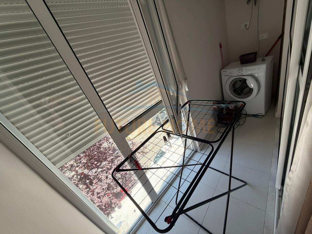 Qira, Apartament 2+1, Rruga e Barrikadave, Tiranë.