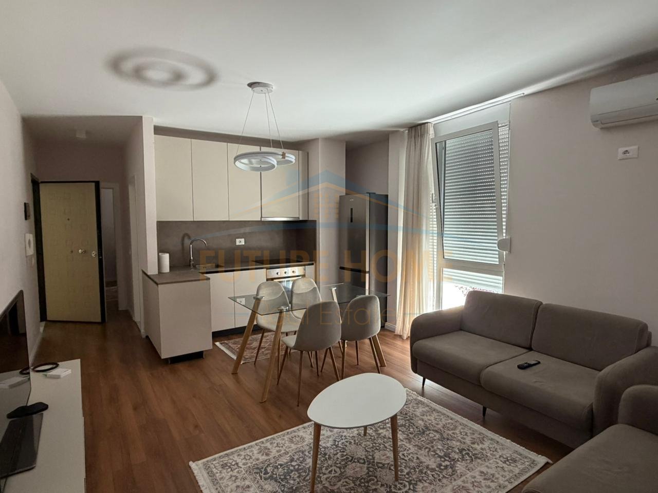 Qira, Apartament 2+1, Rruga e Barrikadave, Tiranë.