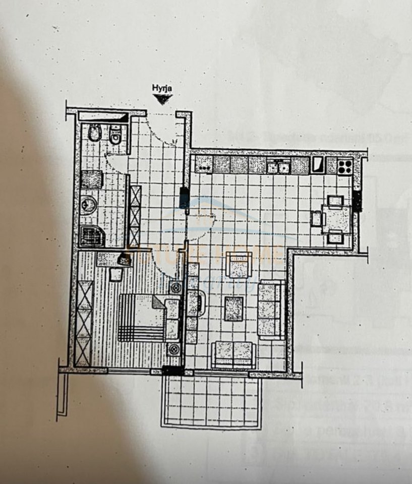 Shitet, Apartament 1+1, Fresku, Tiranë.