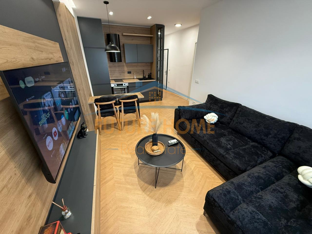 Shitet, Apartament 1+1, Kopshti Zoologjik, Tiranë.