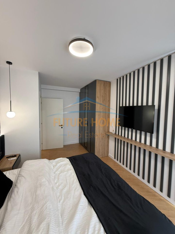 Shitet, Apartament 1+1, Kopshti Zoologjik, Tiranë.