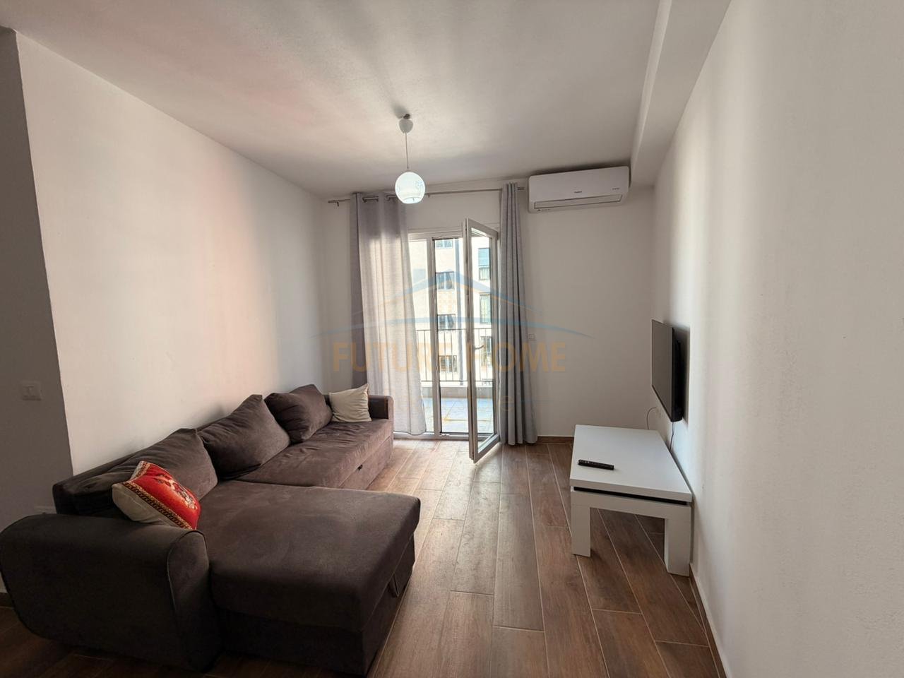 Shitet, Apartament 2+1, Kompleksi Jolla, Unaza e Re