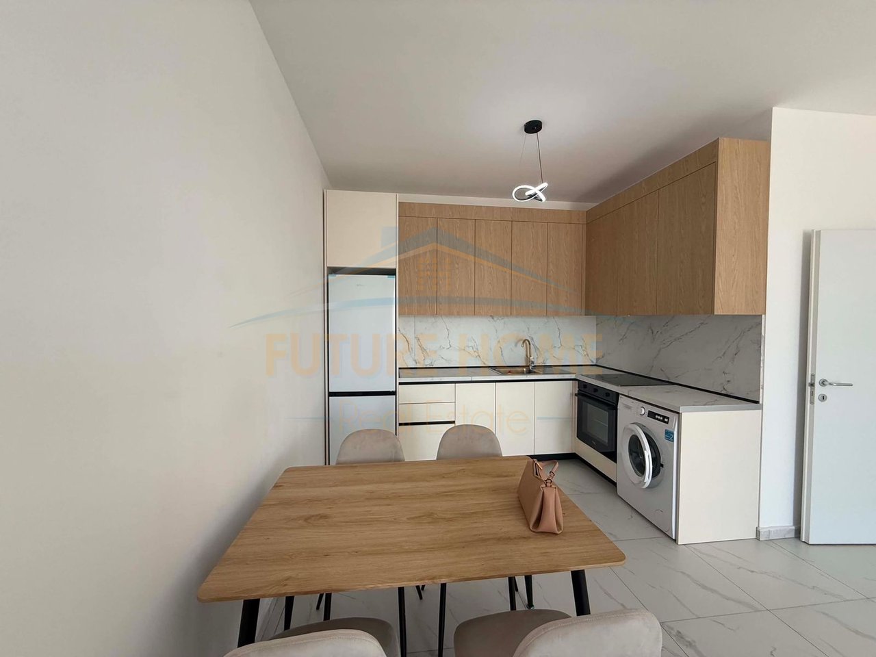 Affitto, Appartamento 1+1, Eagle Residence, Dogana, Tirana
