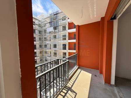 Shitet, Apartament 2 + 1 + 2 , Space City, Paskuqan