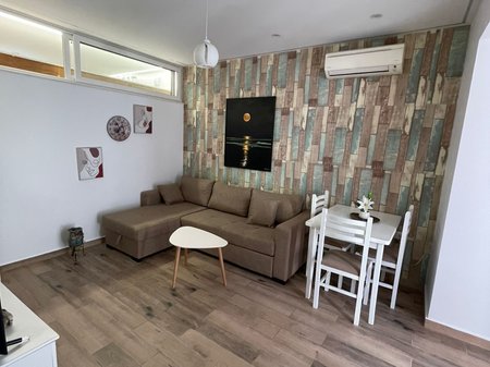 Shitet , Apartament 1+1 , Mine Peza , Tirane