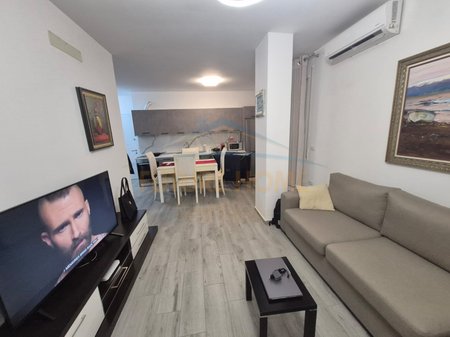 Qera, Apartament 1+1+Verande+Post Parkimi, Medreseja, Tirane