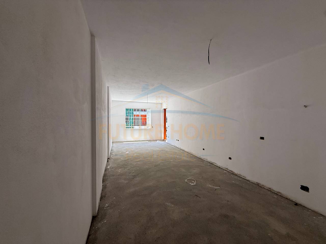 Shitet, Apartament 2 + 1 + 2 , Space City, Paskuqan