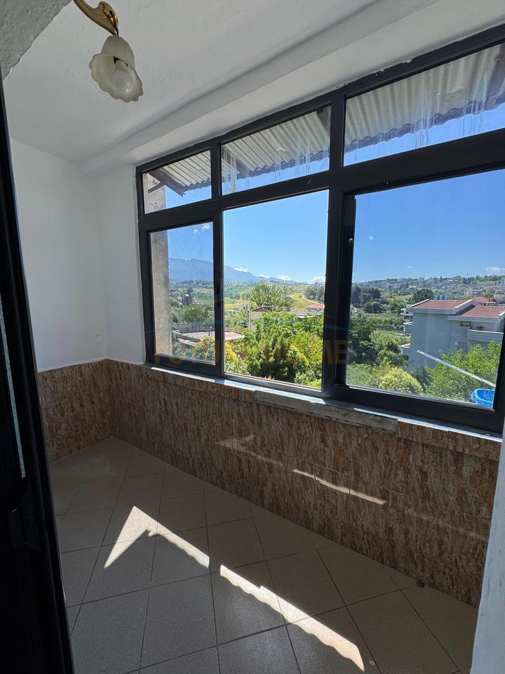 Shitet, Apartament 1+1, Ali Demi, Tirane