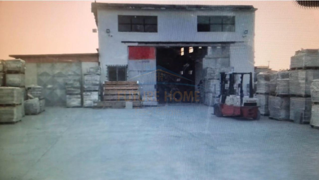 In vendita, Magazzino, Transbalcanico, Vlore