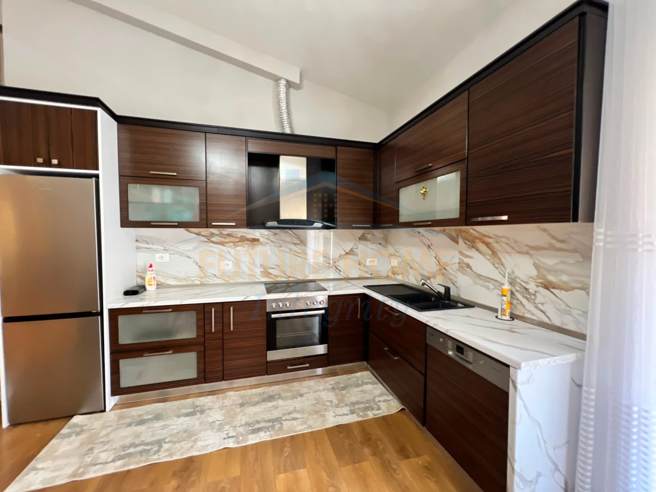 Rent, Duplex 2+1+Veranda, Selitë, Tirana.