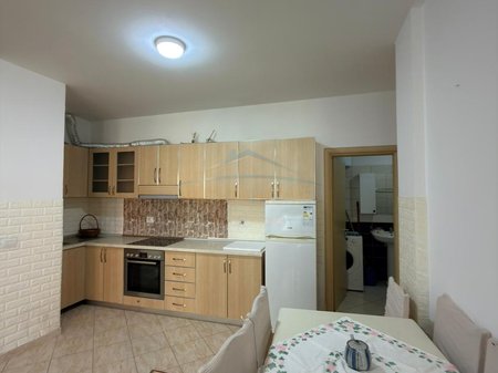 Qera, Apartament 1+1, Unaza e Re, Tiranë.