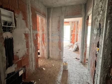 Shitet, Apartament 2+1, Paskuqan