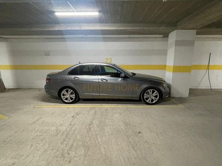Shiten, 2 Poste Parkimi, Rruga "Ifran Tomini", Tirane.