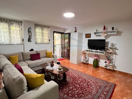 Shitet, Apartament 1+1 , Golem