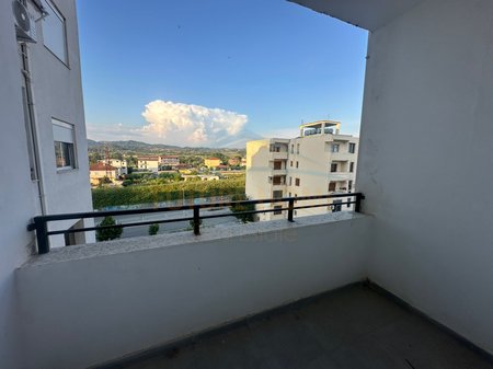 Shitet, Apartament 2+1+2+2 ,Kavaje