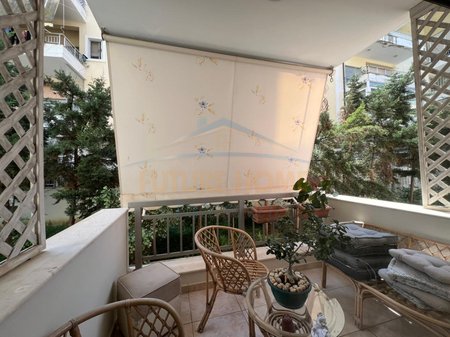 Shitet, Apartament 2+1+2+Verandë, Liqeni i Thatë, Tiranë.