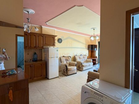 Shitet, Apartament 1+1 , Plazh Hekurudha , Durres