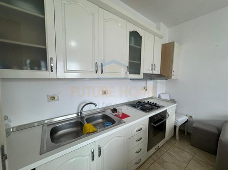 Qera, Apartament 1+1, Fresku, Tiranë.