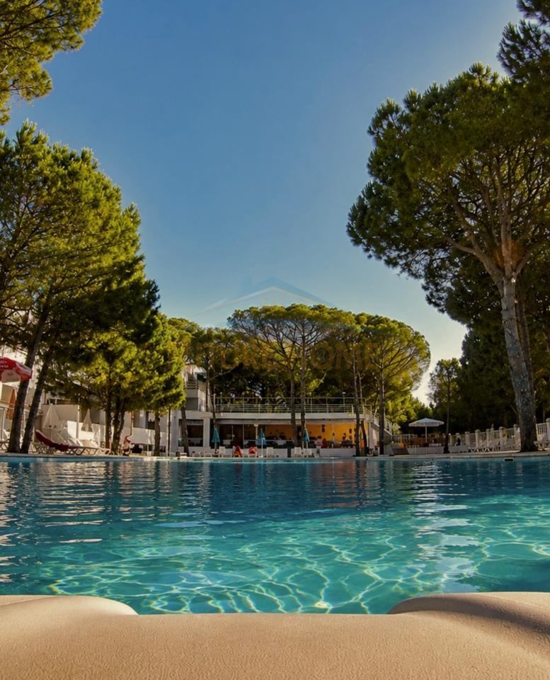 Shitet, Duplex 3+1+2+Oborr ,  Marea Resort , Qerret ,Kavajë