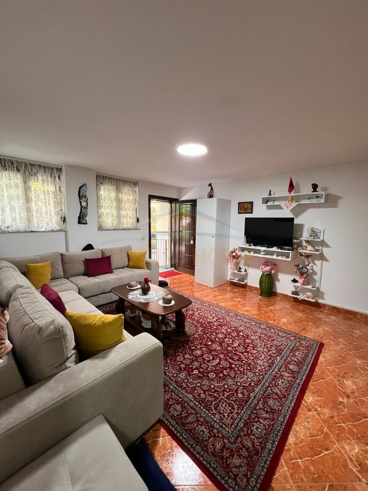 For sale, Apartment 1+1, Golem