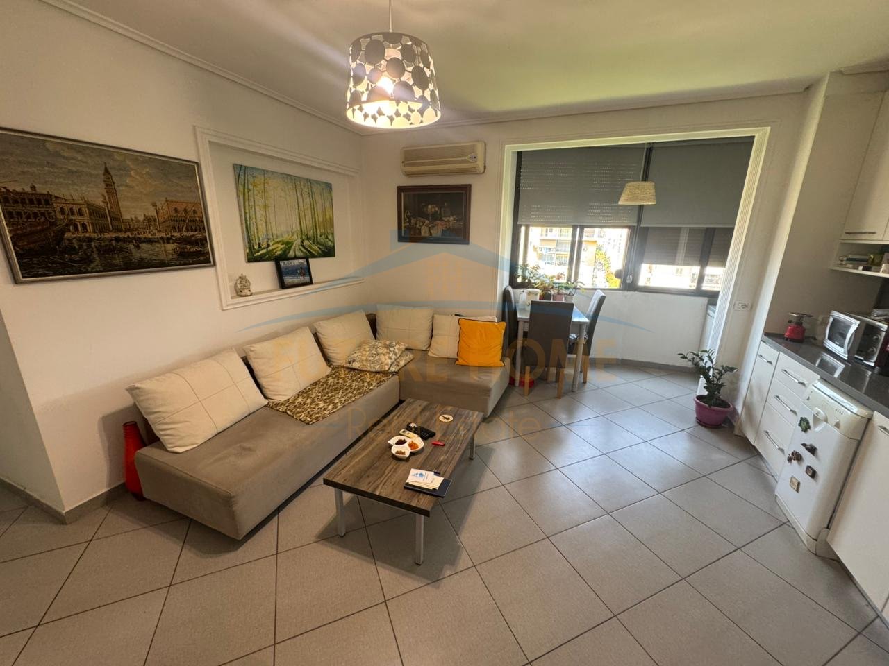 Shitet, Apartament 2+1, Ish-Fusha e Aviacionit, Tiranë