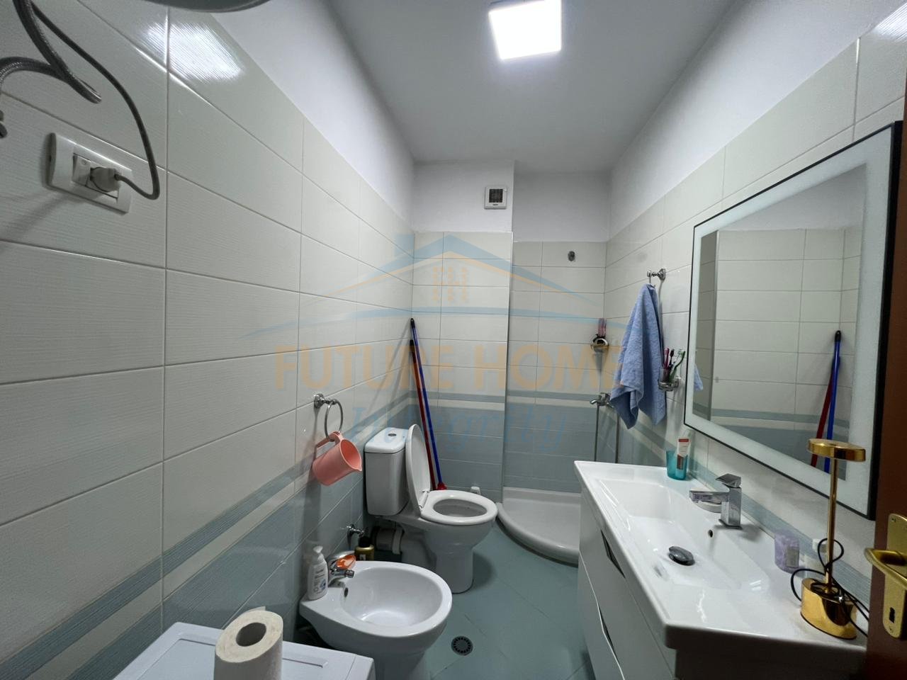In vendita, Appartamento 2+1+2+Veranda, Lago Secco, Tirana.