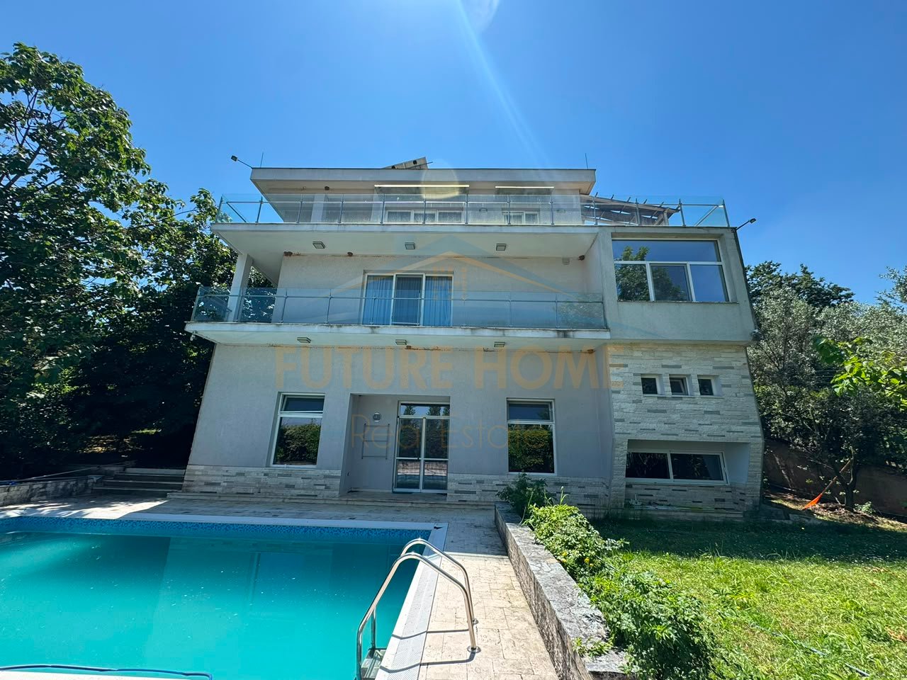 For sale, 3-storey villa, Tapizë, Tirana.