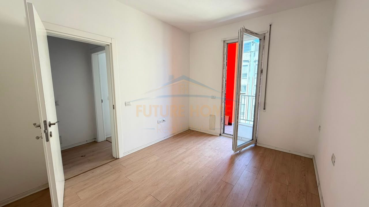 In vendita, Appartamento 2+1+2+Posto auto, Ex Parcheggio Autobus, Tirana