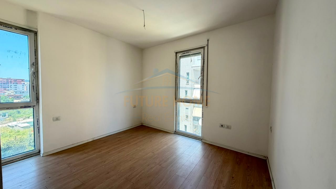 In vendita, Appartamento 2+1+2+Posto auto, Ex Parcheggio Autobus, Tirana