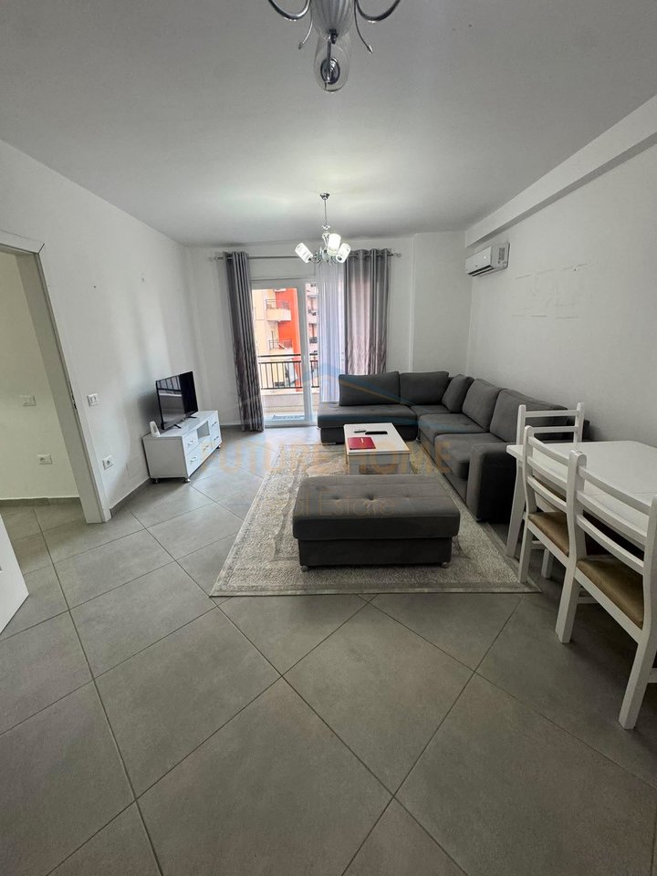 Qera, Apartament 2+1+2, Vila L 2, Unaza e Re