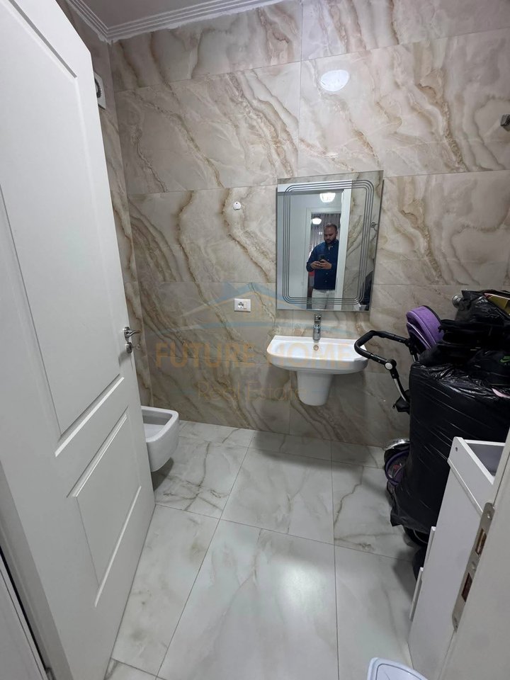 Qera, Apartament 2+1+2, Vila L 2, Unaza e Re