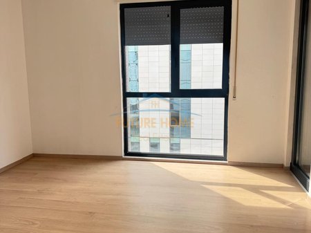 Qera, Apartament 2+1+2+Post Parkimi , Akses Tirana