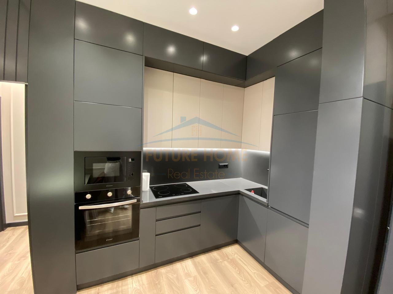 Affitto, Appartamento 1+1, Via Kavaja, Tirana.