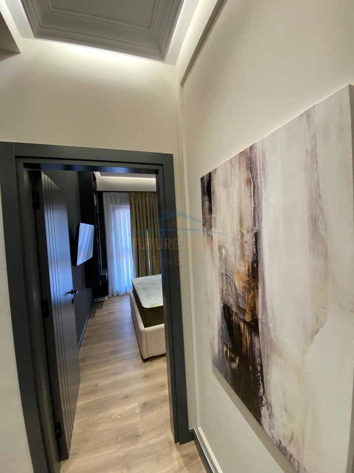 Affitto, Appartamento 1+1, Via Kavaja, Tirana.