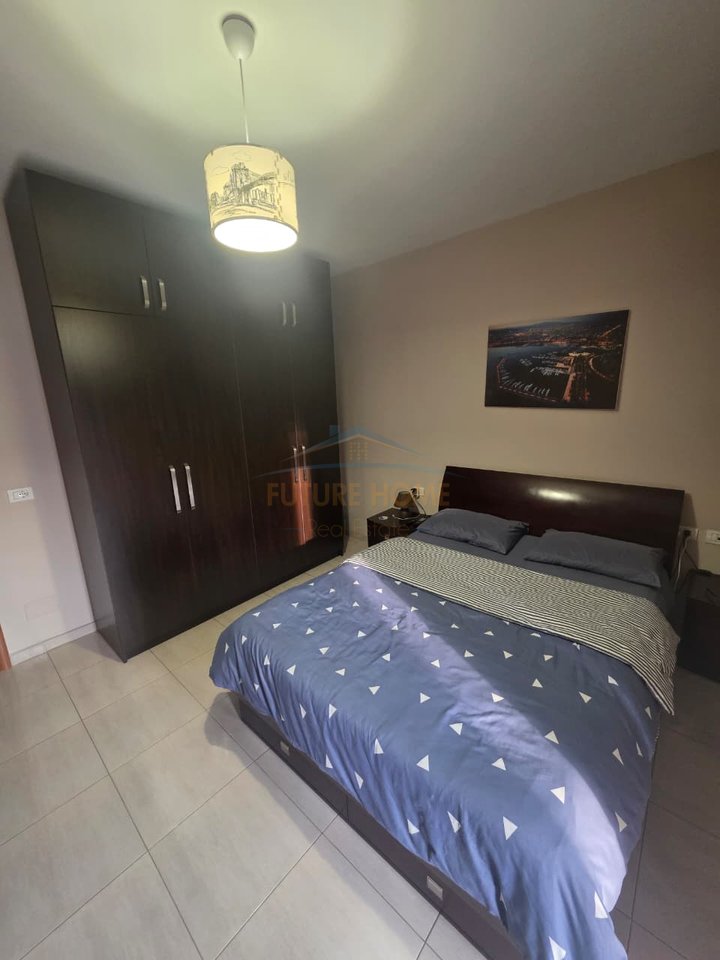 Shitet,Apartament 1+1, Unaza e Re, Tirane