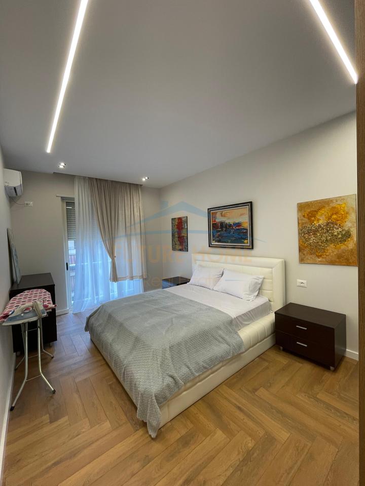 Affitto, Appartamento 2+1+Posto Auto, Mercato Nuovo, Tirana
