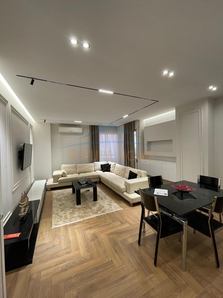 Affitto, Appartamento 2+1+Posto Auto, Mercato Nuovo, Tirana