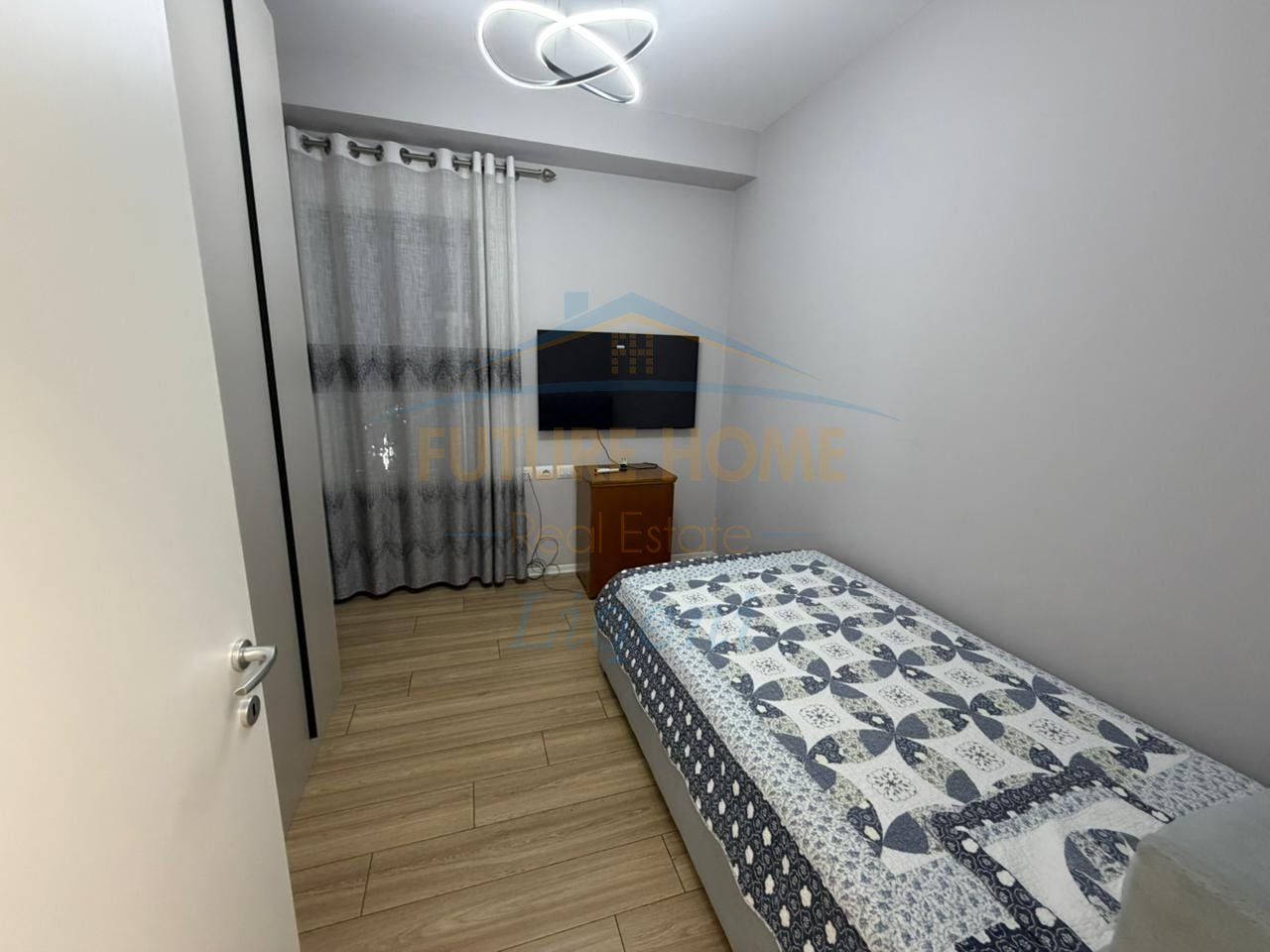 Qera, Apartament 3+1+Post Parkimi, Rruga e Kavajes,  Garden Building, Tirane