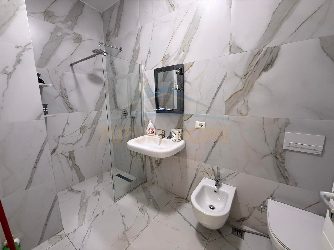 Qera, Apartament 2+1+2+ Post Parkimi, Fusha e Aviacionit