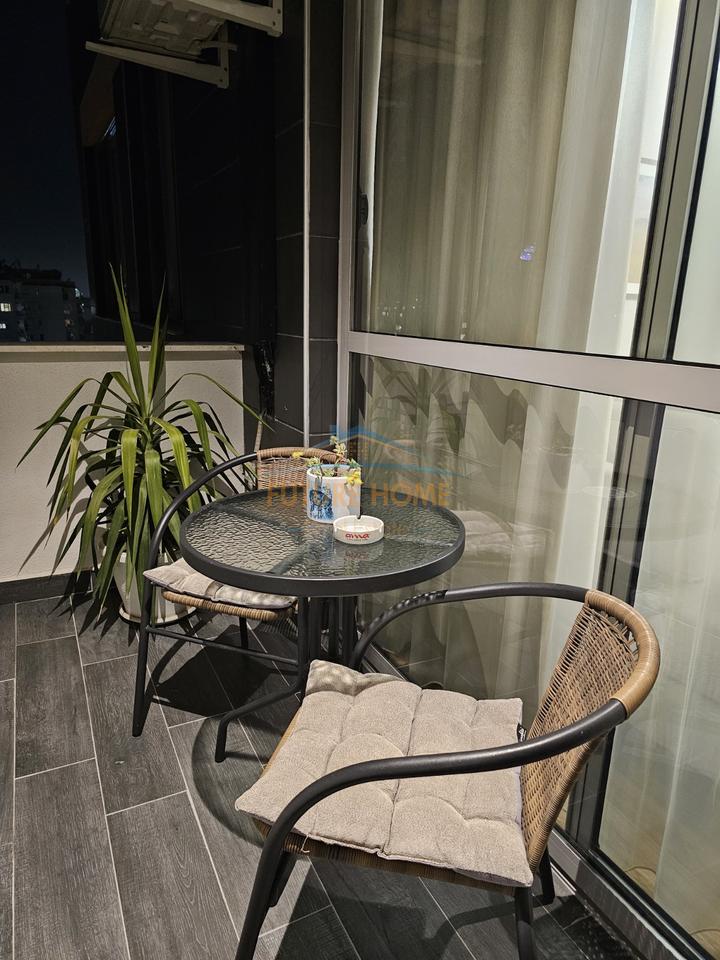 Qera, Apartament 2+1,Rruga Petro Nini,  Ali Demi.