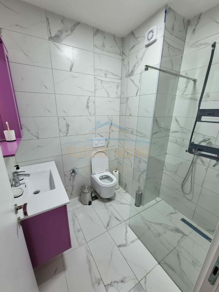Qera, Apartament 1+1, Kafe Flora