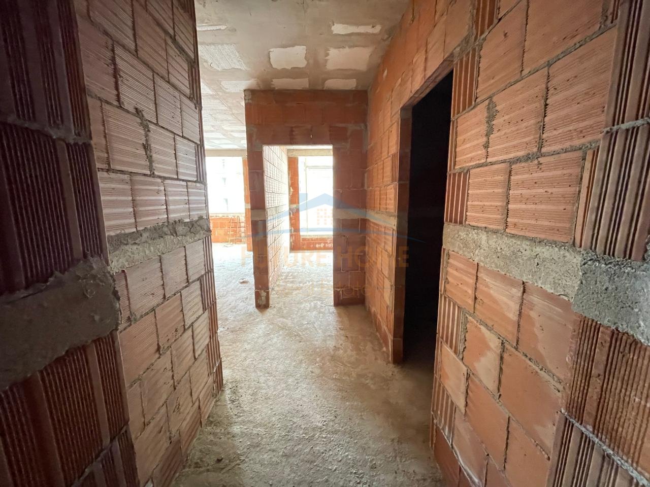 In vendita, Appartamento 1+1, Campo Aviazione, Tirana