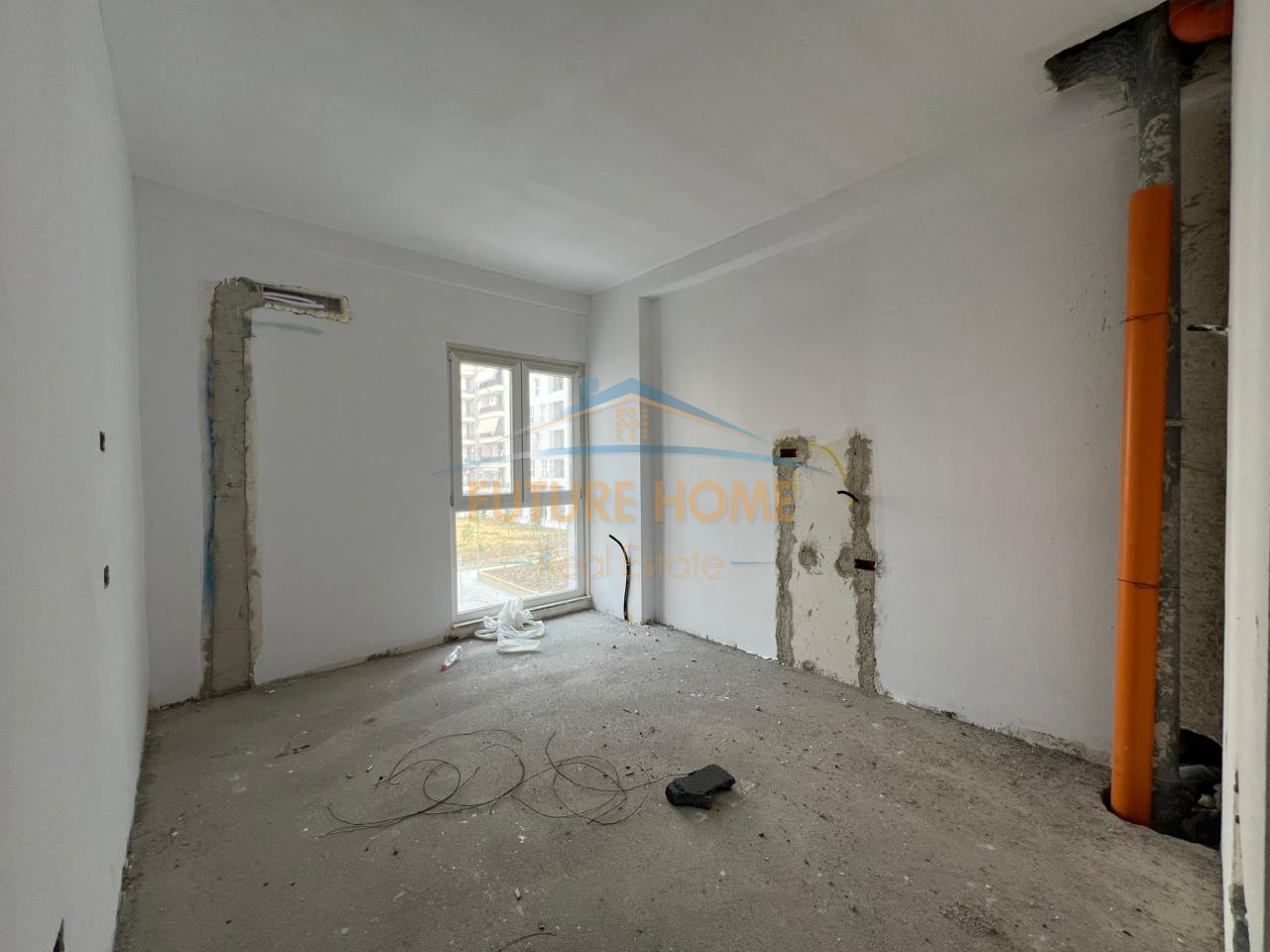 Qera,Ambjent per Zyra, Kompleksi Kika 2,Tirane