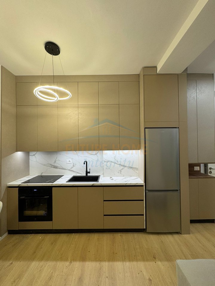 Qera, Apartament 1+1+Post parkimi, Kompleksi Kadiu, Tiranë.