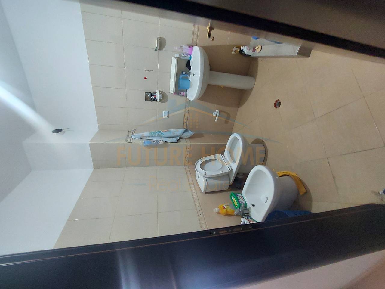 Shitet, Apartament 2+1 Ura e Dajlanit, Durres
