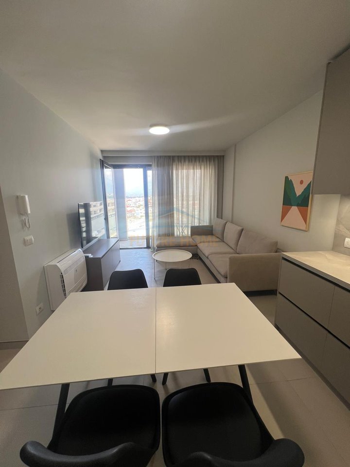 Affitto, Appartamento 1+1+Posto Auto, Ex Dogana, Tirana.