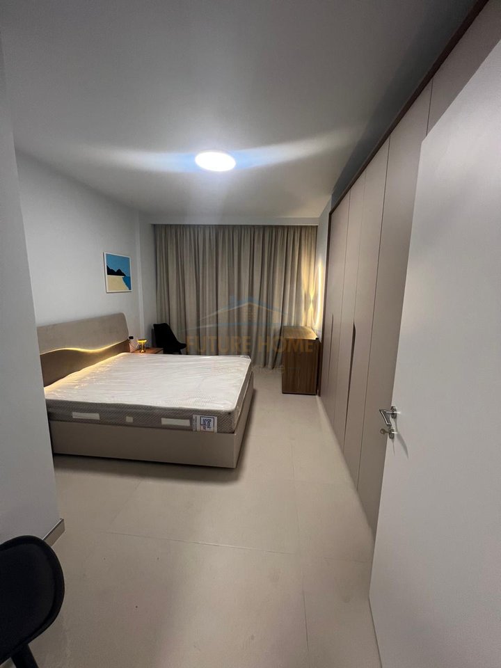 Affitto, Appartamento 1+1+Posto Auto, Ex Dogana, Tirana.